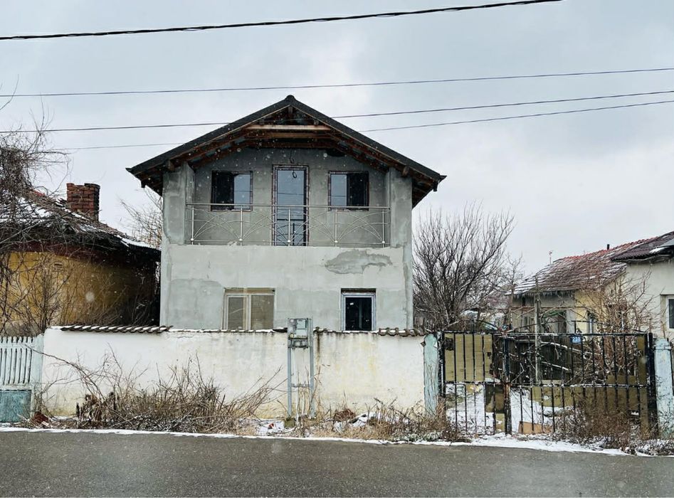 Casa in Preajba (principala)