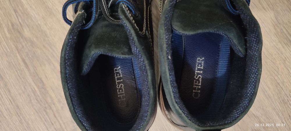 Продам ботинки мужские