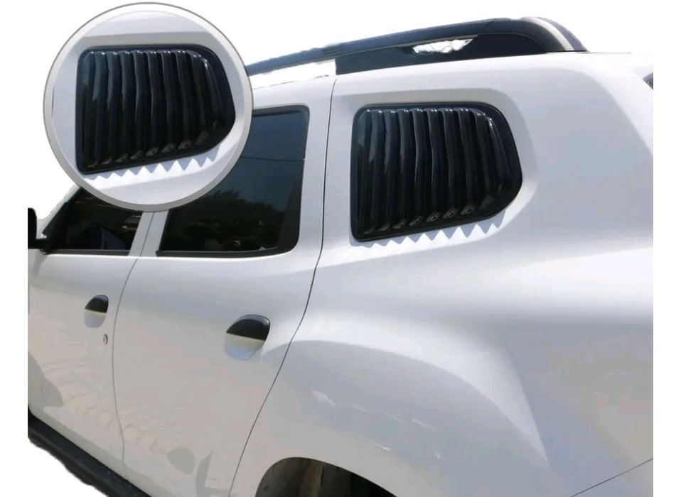 Ornamente / Protecții Geam Spate Dacia Duster 2