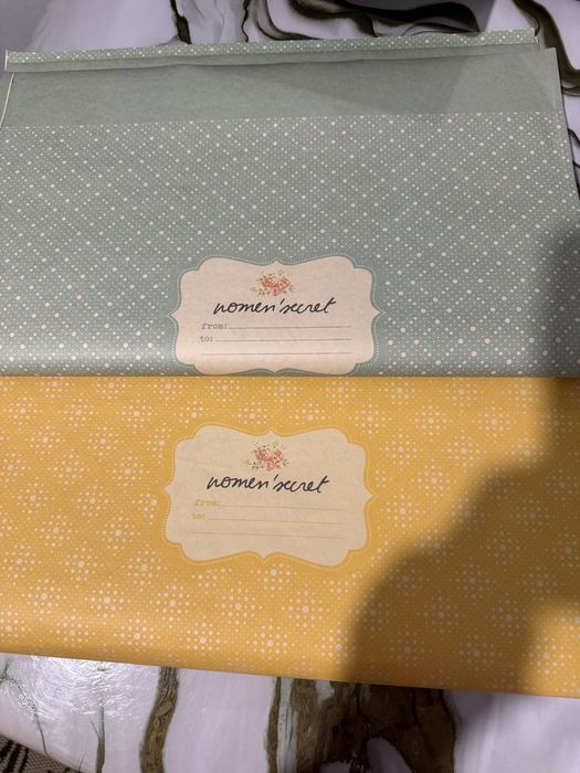 Бумага,упаковочные пакеты.