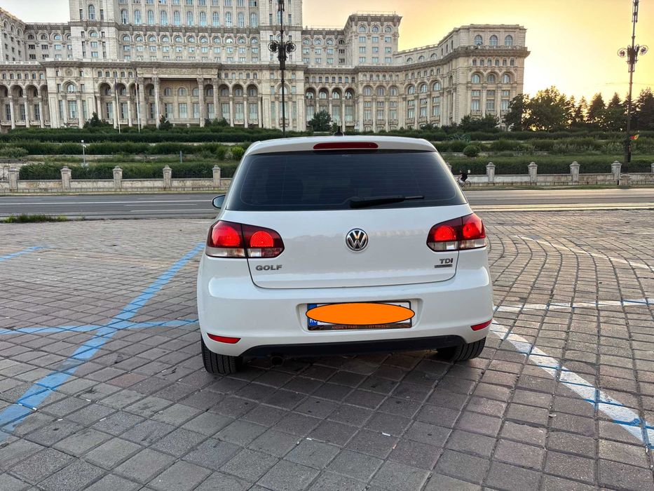 VOLKSWAGEN Golf 2011 — imagine 5