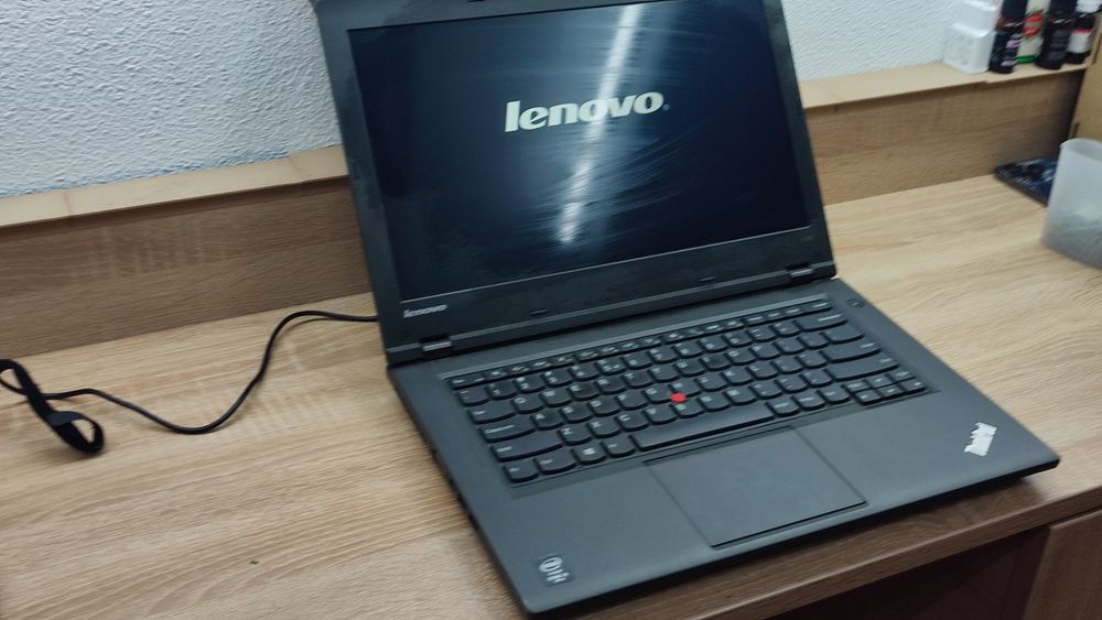 LENOVO ThinkPad L440 CPU i5 vPro 4300M 2.6 GHz SSD 128GB Display Flip