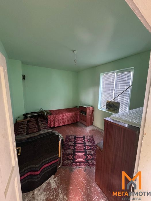 Продажба Къща гр. Севлиево - с. Сенник 80m² и двор 1790m²