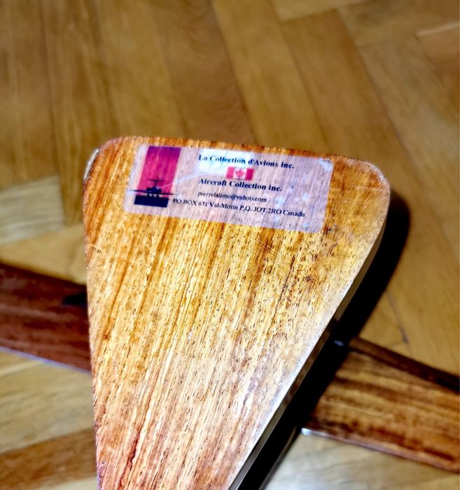 Антикварен ръчно изработен модел на самолет от махагон и камък Канада