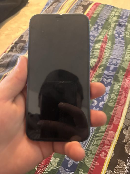 Айфон 12 64гб обмен есть