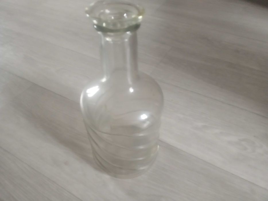 Продам посуду. Салатницы и графины