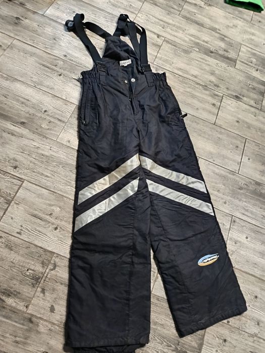 Pantaloni ski și salopete ideale pt zăpadă