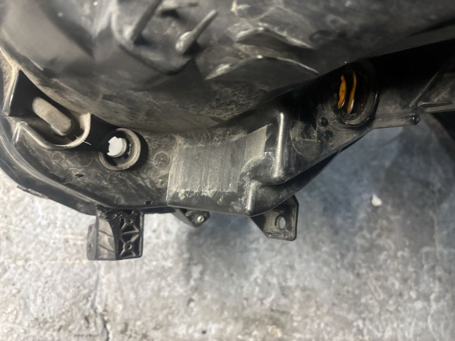 Far Stanga / Dreapta Mitsubishi L200 2015-2023 / Fiat Triton