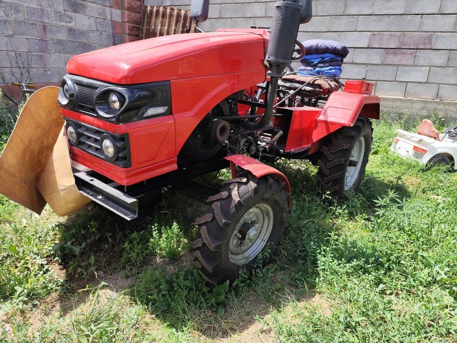 Мини трактор новый