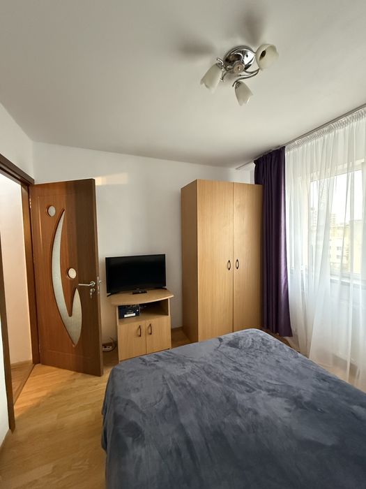 Inchiriez Apartament.