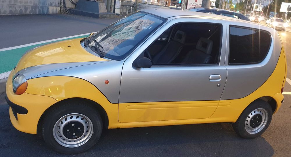 Fiat Seicento galben cu gri