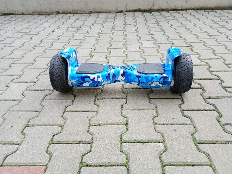Hoverboard 700w stare foarte bună și husa de purtat.