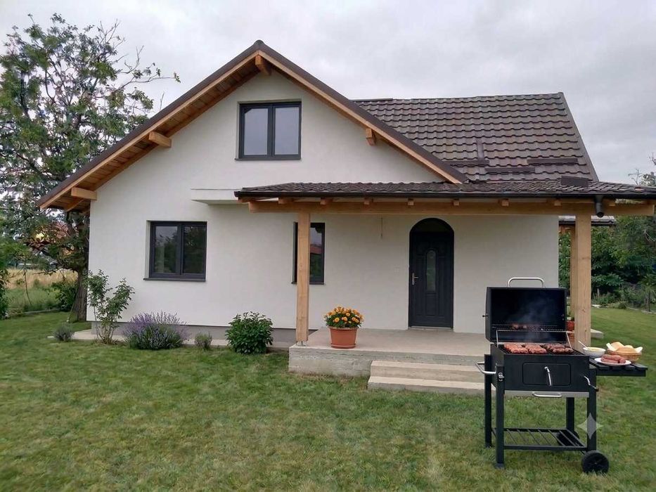 Vanzare casa 180.70 m2 construiti,3 camere,posibilitate extindere camere locuibile la mansarda