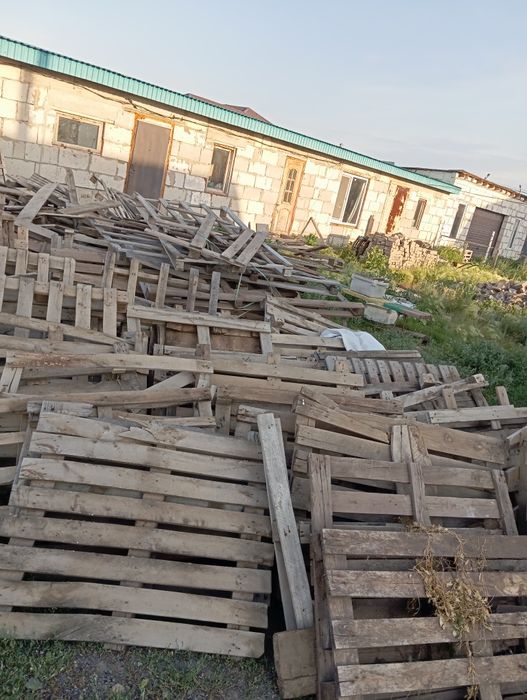 Продам деревянные поддоны на дрова