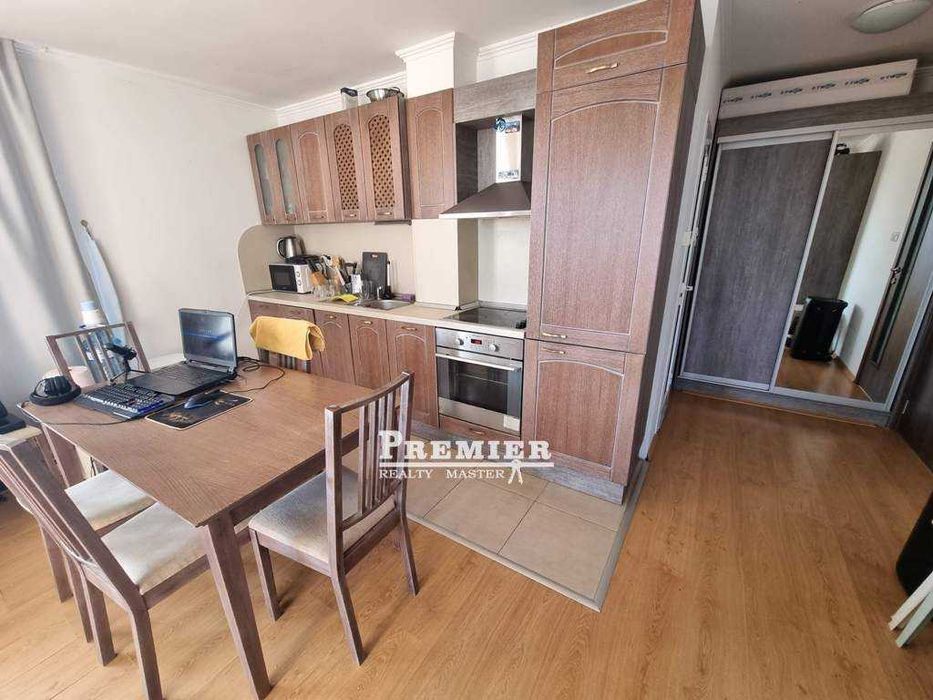 Продава се Тристаен апартамент в Свети Влас - 110 кв.м за 1291 €/кв.м - Снимка #1