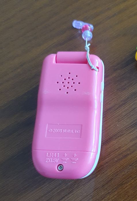 Игрушки для девочек.Телефон Barbie Mattel 2008, набор Доктора и проч.