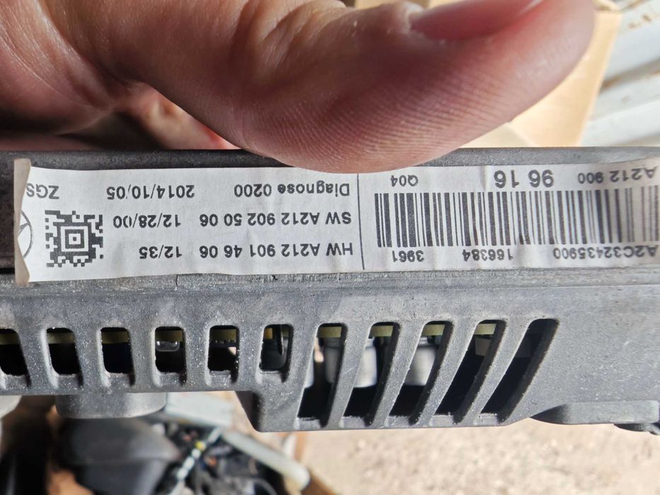 Дисплей Mercedes E class W212 навигация екран Мерцедес Е класа