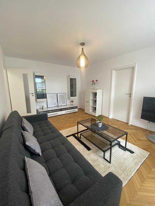 Ap. de inchiriat 2 camere modern si utilat, zona Cl. Dumbravii