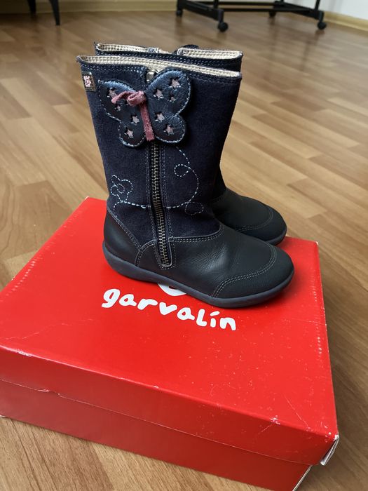 Продам детские сапоги Garvalin