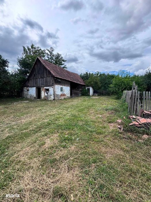 Casa de vanzare - Teren generos - Tarnaveni