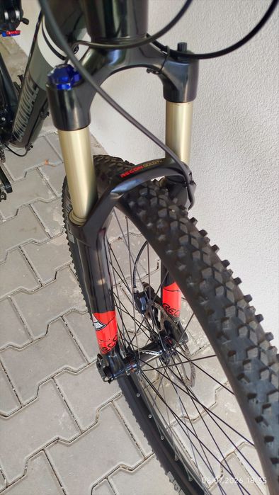 Cannondale 29r full suspensie cube