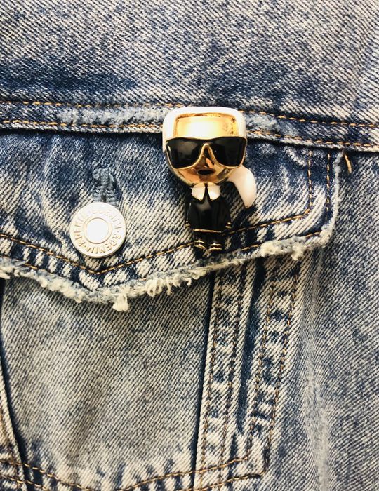 Karl Lagerfeld брошка