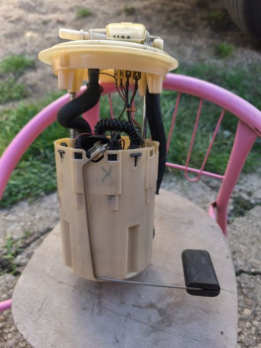 Бензинова помпа Fiat Punto 2001 година