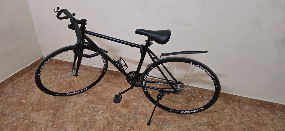 Велосипед безкамерный