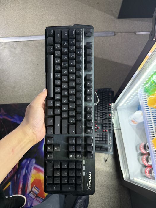 Продам клавиатуру хайпер икс