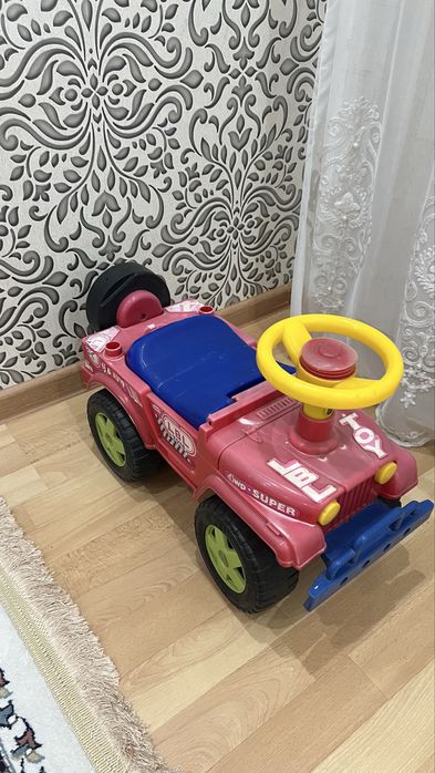 Детская машинка