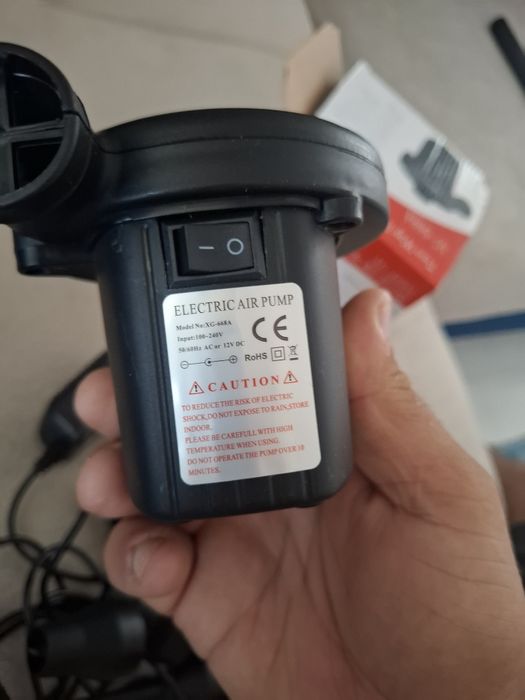 Pompa electrica pentru saltele, colăcei,etc