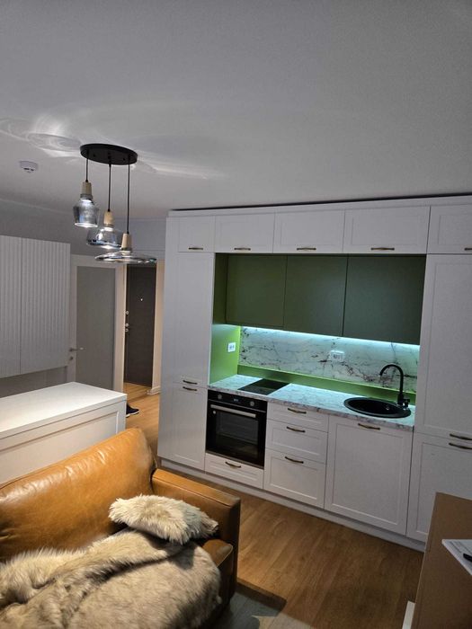 APARTAMENT DE INCHIRIAT zona Palas -  Palas Campus  pretabil pentru o persoana.