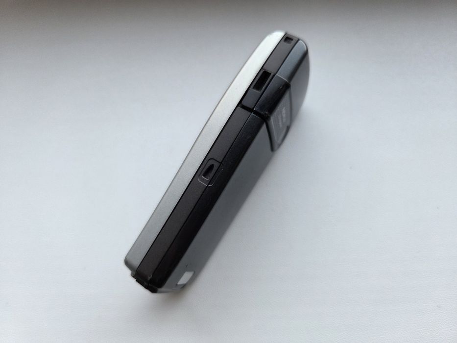 Nokia 6230 - telefon simplu cu butoane