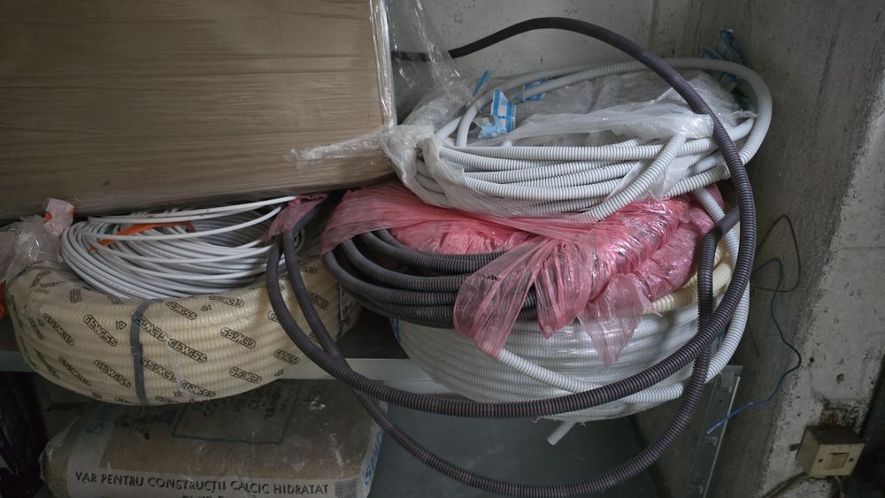 Cabluri pt renovari, 70ron/rola, gros, duce trifazic