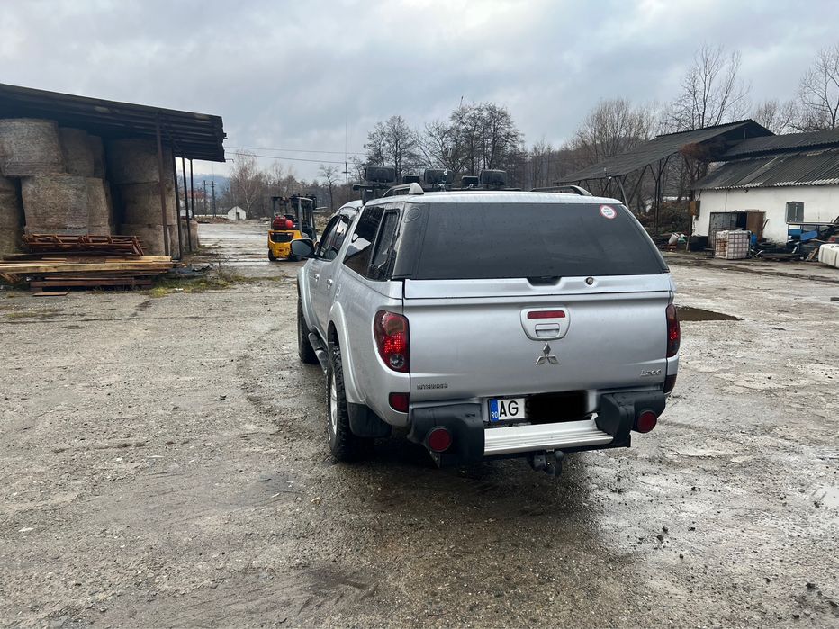 Mitsubishi l200 off road