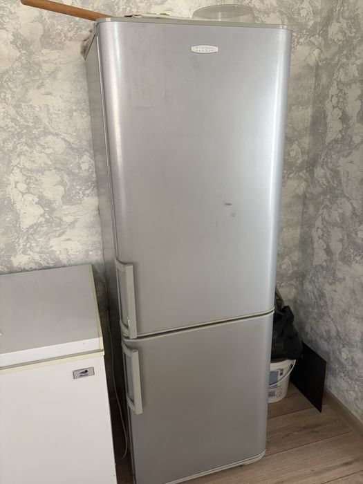 холодильник Бирюса