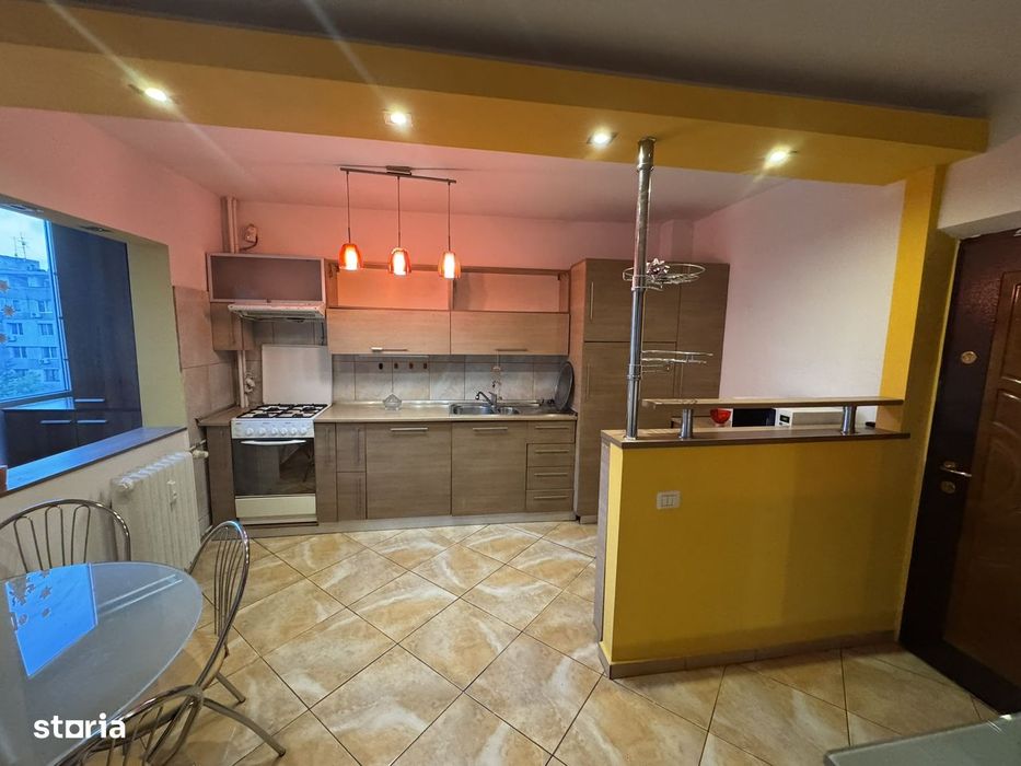 Apartament 3 camere, decomandat, 70mp,balcone și lift - Drumul Taberei