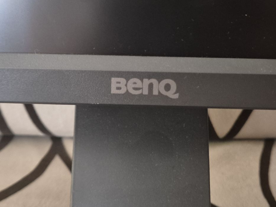 Vând monitor BENQ seria  RL2755-B