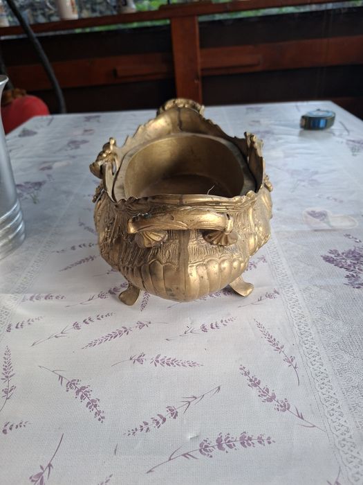 Fructiera vintage din bronz