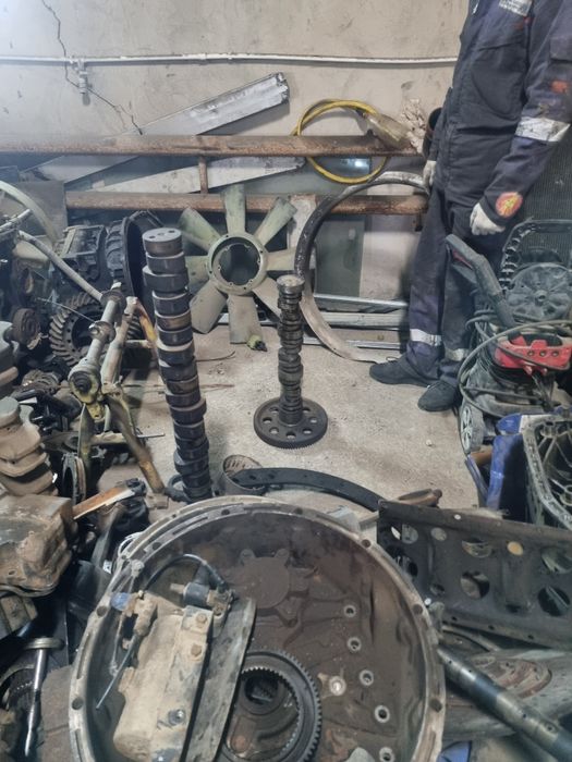 Запчасти для грузовиков