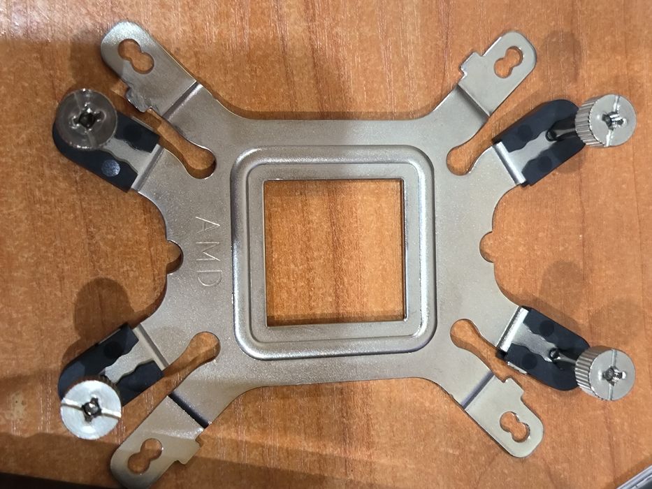 Водно охлаждане за процесор DeepCool MAELSTROM