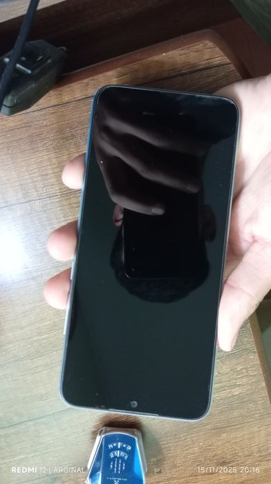 Redmi 9A yaxshi telefon toza qoropka dakmenti bor hulas ideyal telefon