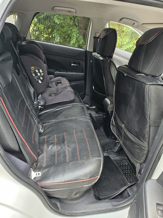 Мицубиши asx 2015г 150 к.с.