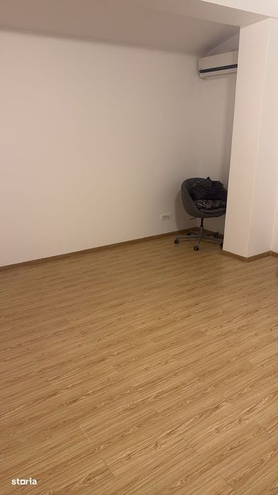 Apartament 2 camere, balcon, Damaroaia