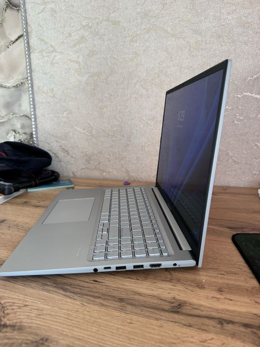 Продам ноутбук asus vivobook