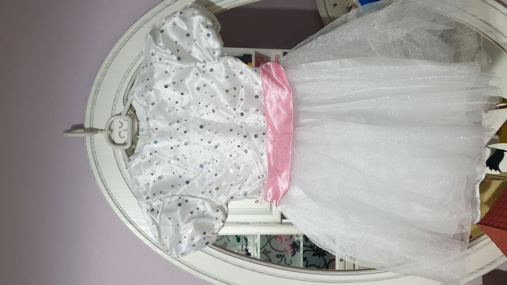 Нарядное платье для торжества