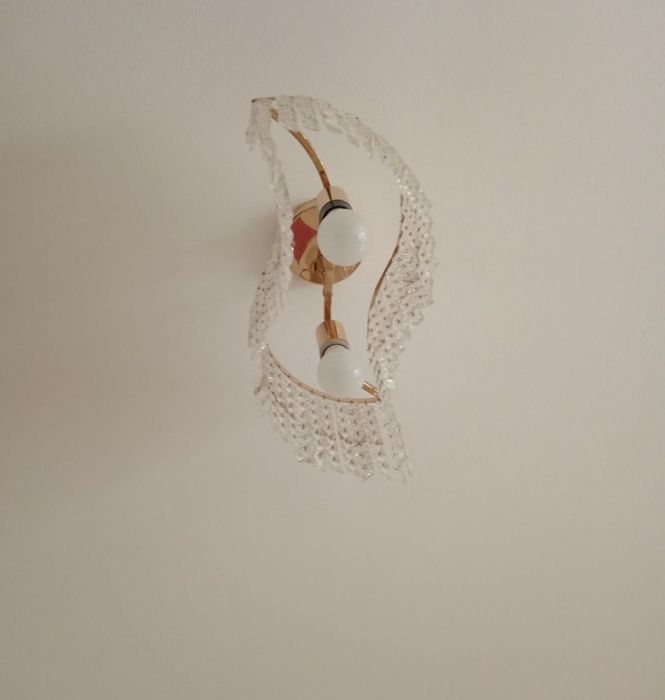 Люстра   продам.