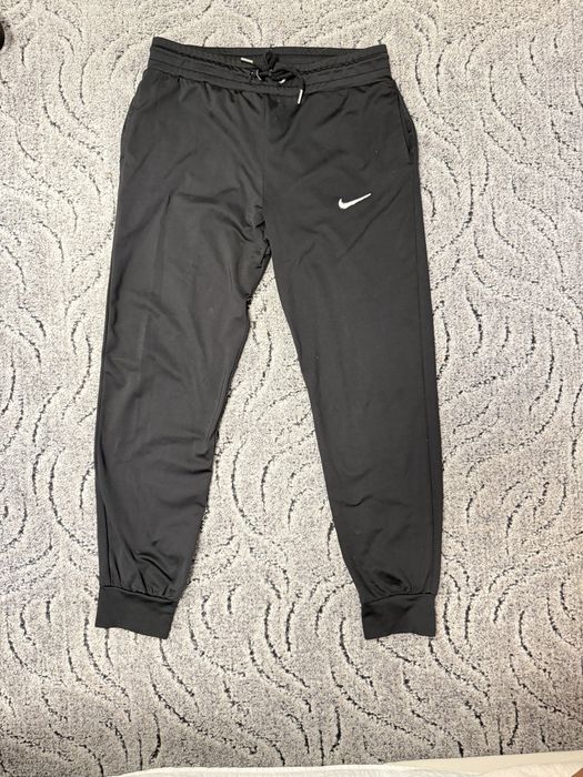 Pantaloni lungi Nike