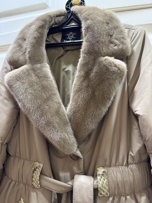 Продам пуховик-пальто