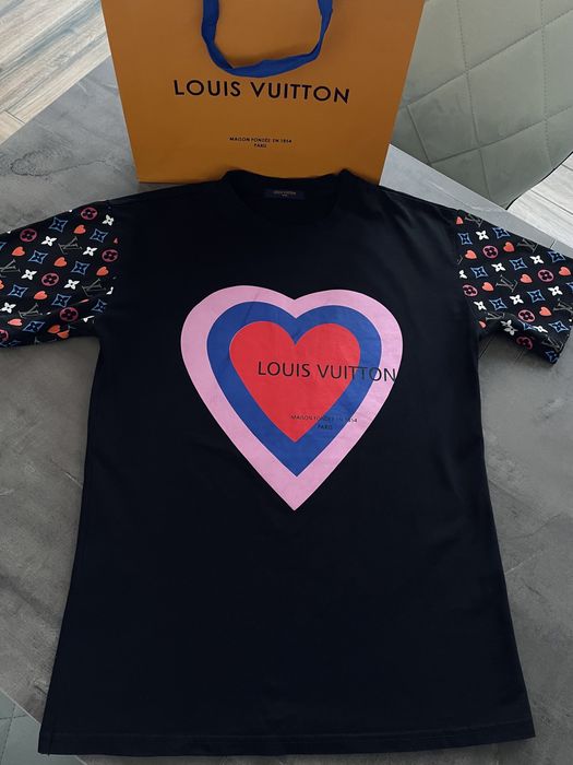 Louis Vuitton нови тениски
